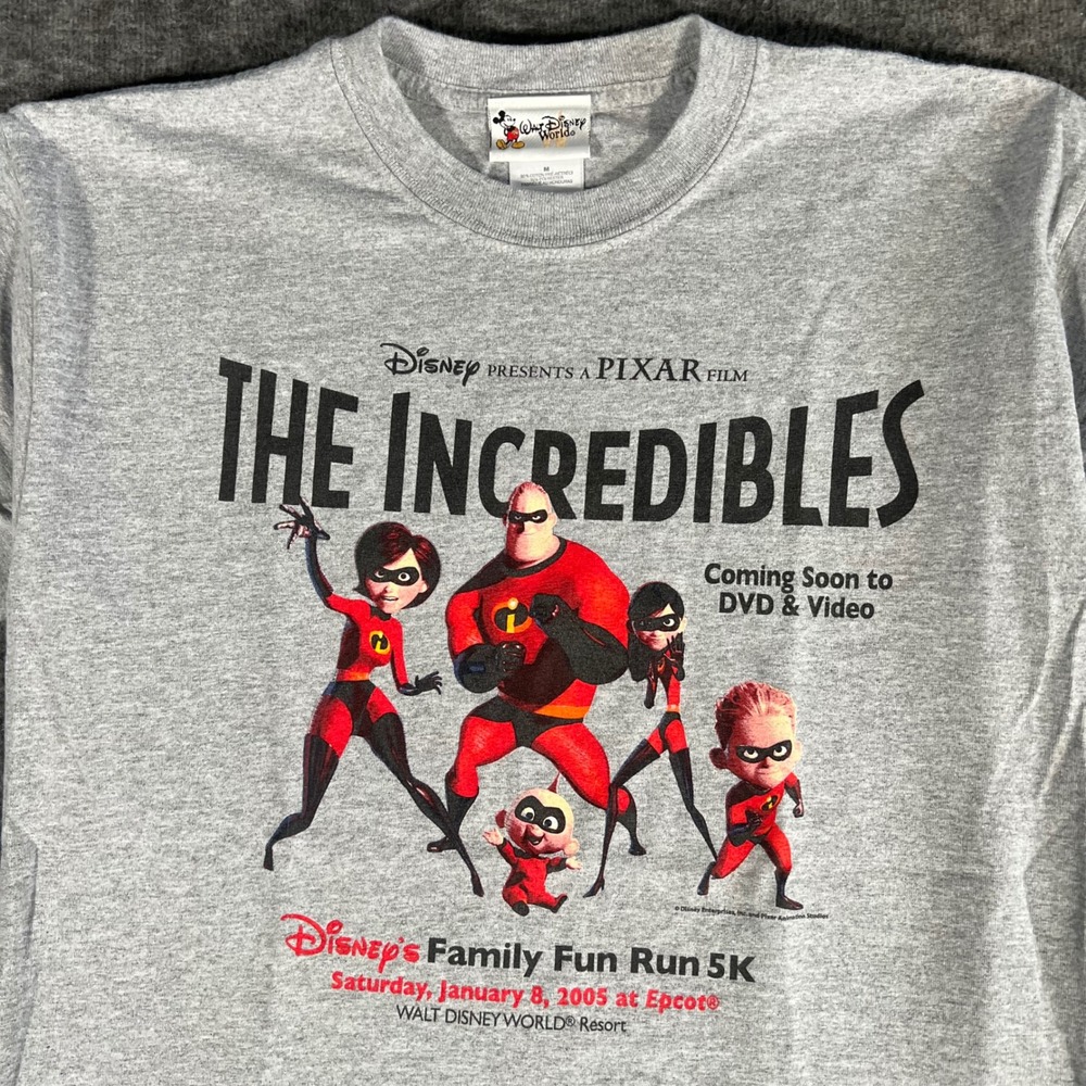 Vintage 2005 Licensed Disney The Incredibles Movie Promo T-Shirt Gray Medium